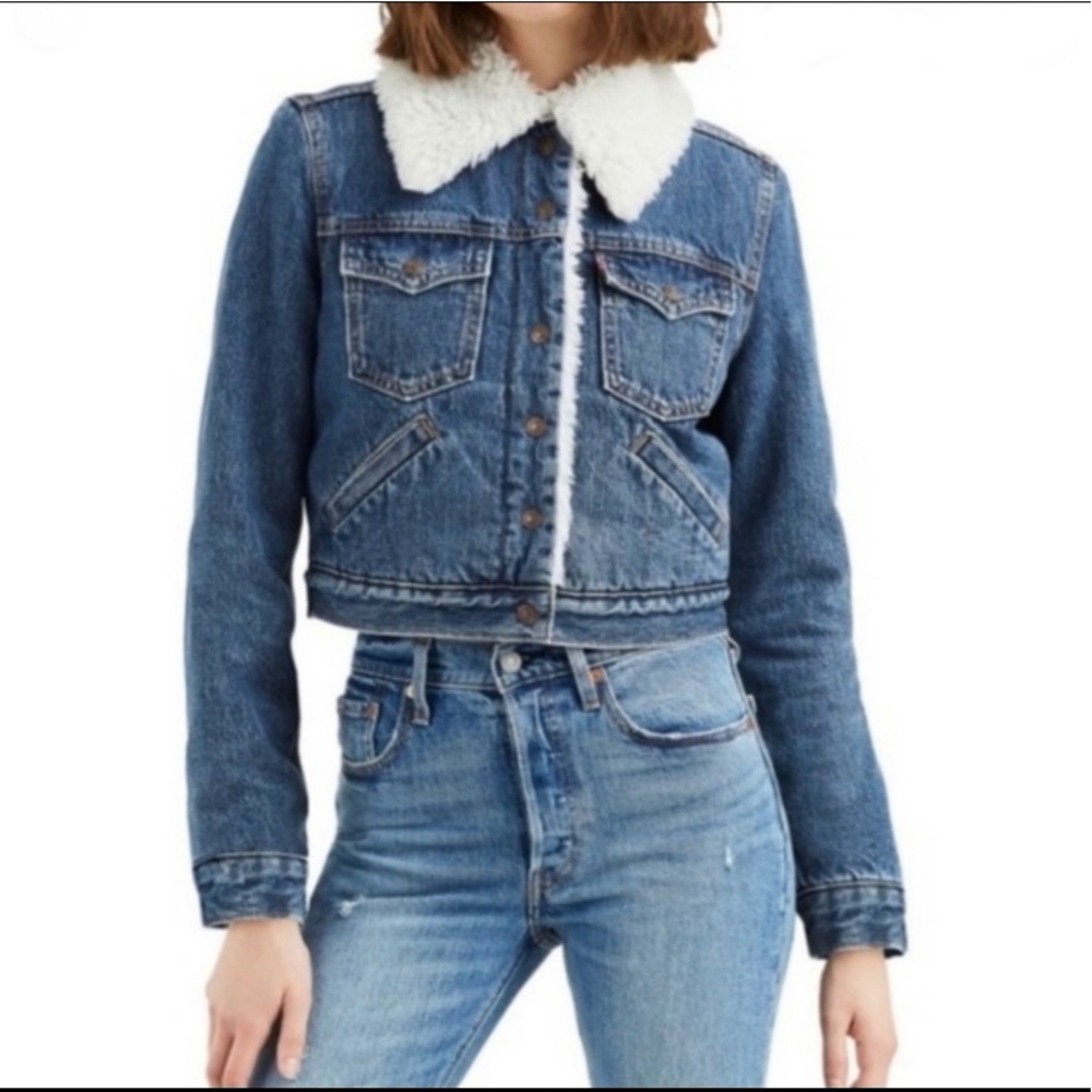 LEVIS Sherpa Cropped Jean Trucker Jacket